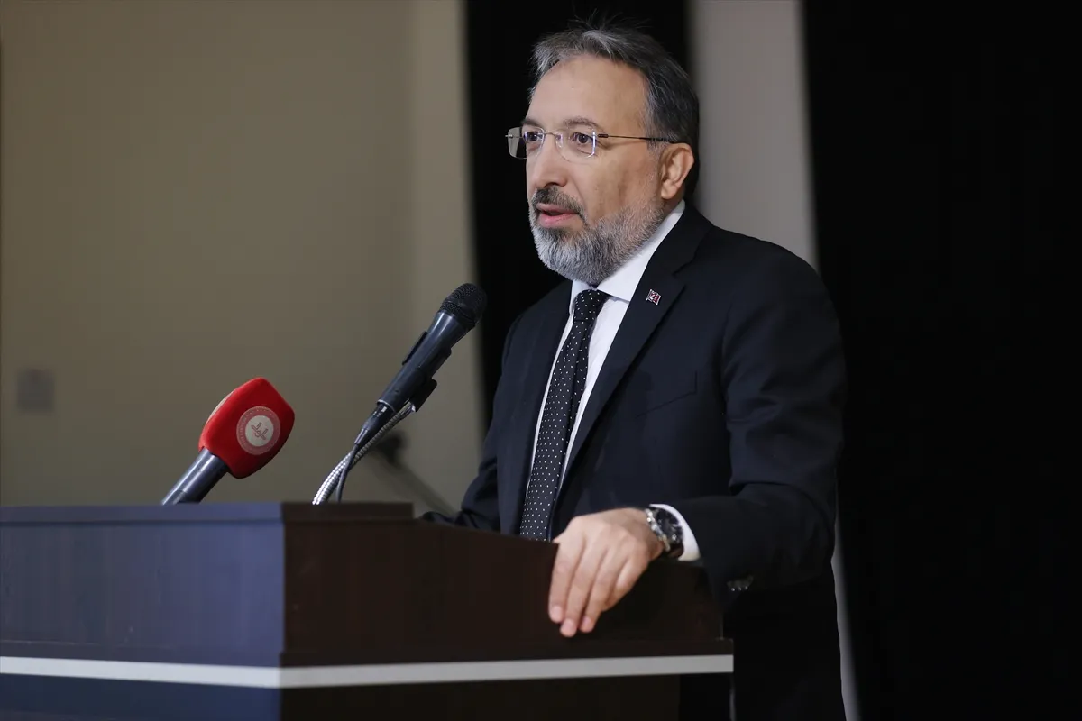 Diyanet İşleri Başkanı Arpaguş, KKTC’de ilahiyat koleji öğrencileriyle bir araya geldi Diyanet İşleri Başkanı Arpaguş, KKTC’de ilahiyat koleji öğrencileriyle bir araya geldi