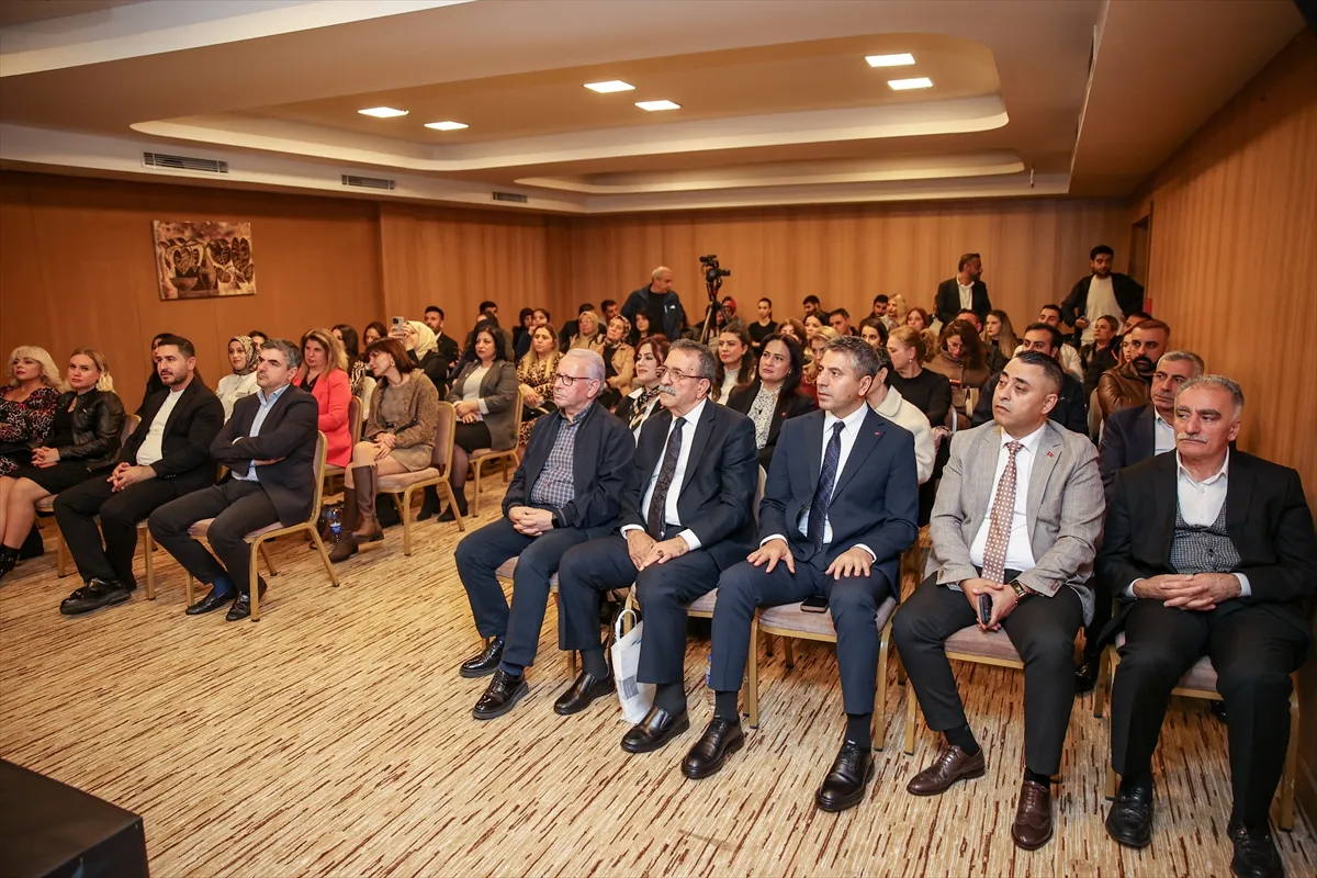 Diyarbakır’da Küresel Liderlik ve Terörsüz Türkiye Programı düzenlendi Diyarbakır’da Küresel Liderlik ve Terörsüz Türkiye Programı düzenlendi