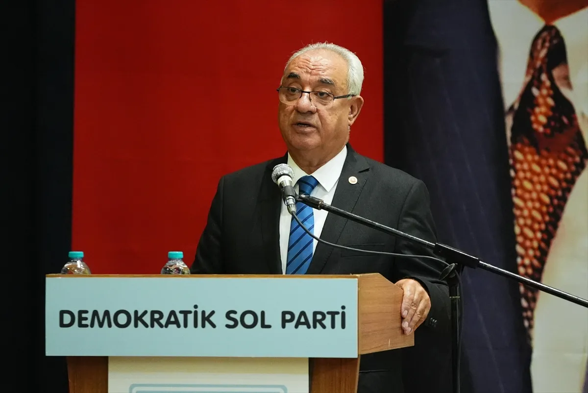 DSP Genel Başkanı Aksakal, İstanbul’da partisinin il kongresinde konuştu