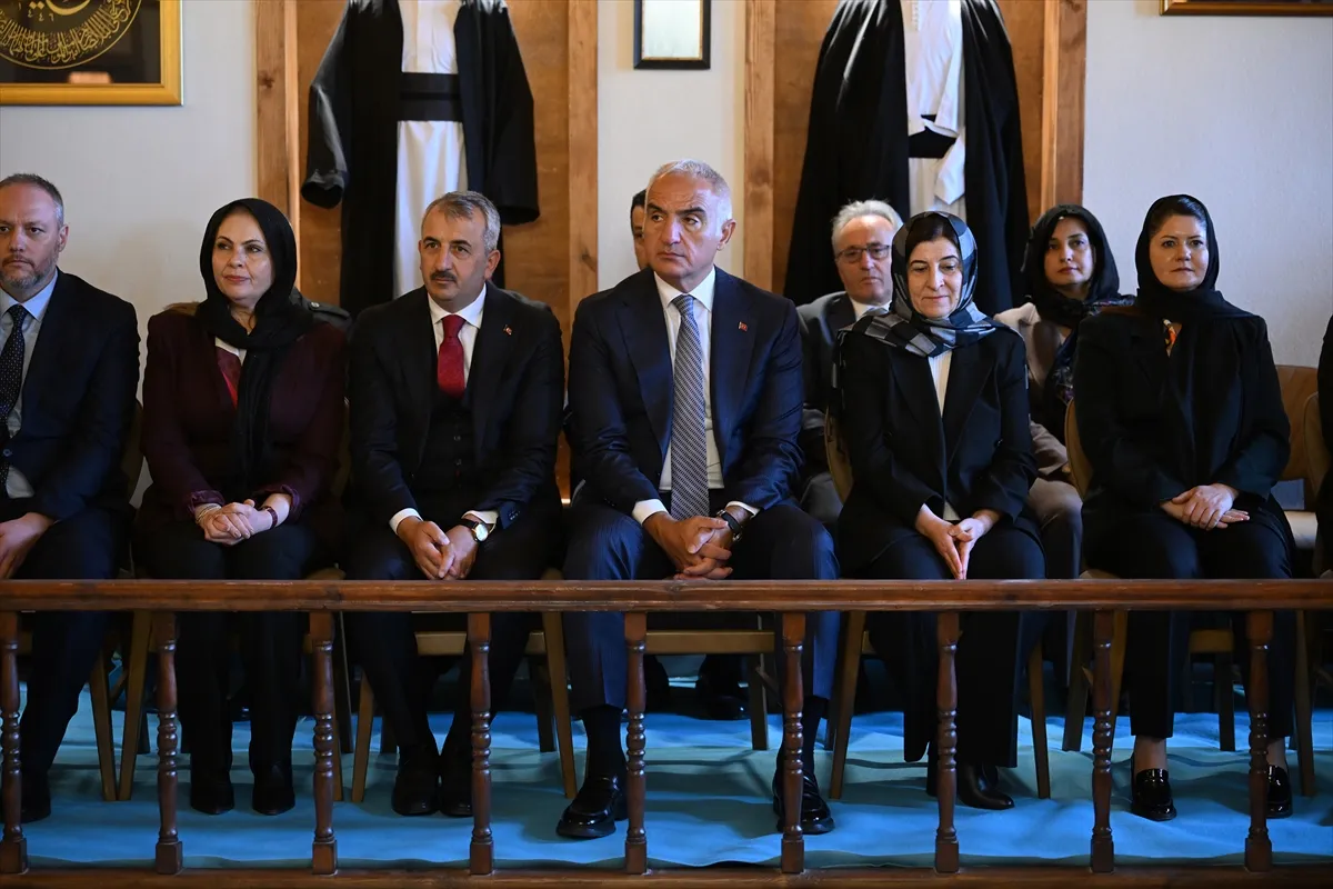 Edirne Muradiye Mevlevihanesi 101 yıl sonra yeniden kapılarını açtı Edirne Muradiye Mevlevihanesi 101 yıl sonra yeniden kapılarını açtı