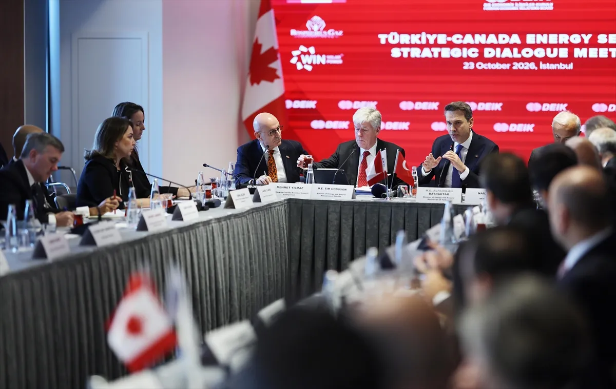 Enerji ve Tabii Kaynaklar Bakanı Bayraktar 19. Verona Avrasya Ekonomik Forumu’nda konuştu Enerji ve Tabii Kaynaklar Bakanı Bayraktar 19. Verona Avrasya Ekonomik Forumu’nda konuştu