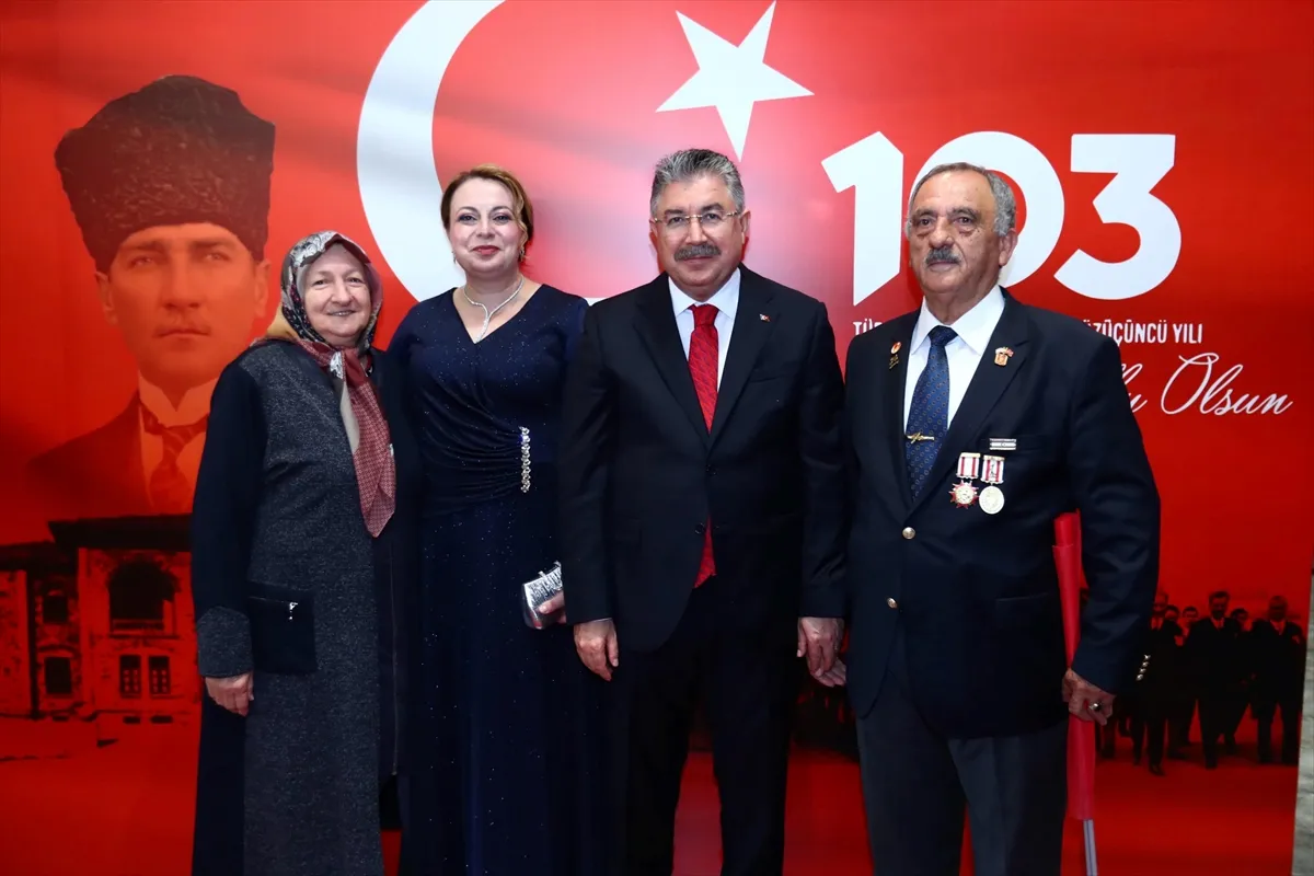 Eskişehir’de Cumhuriyet’in 103. yılına özel resepsiyon Eskişehir’de Cumhuriyet’in 103. yılına özel resepsiyon