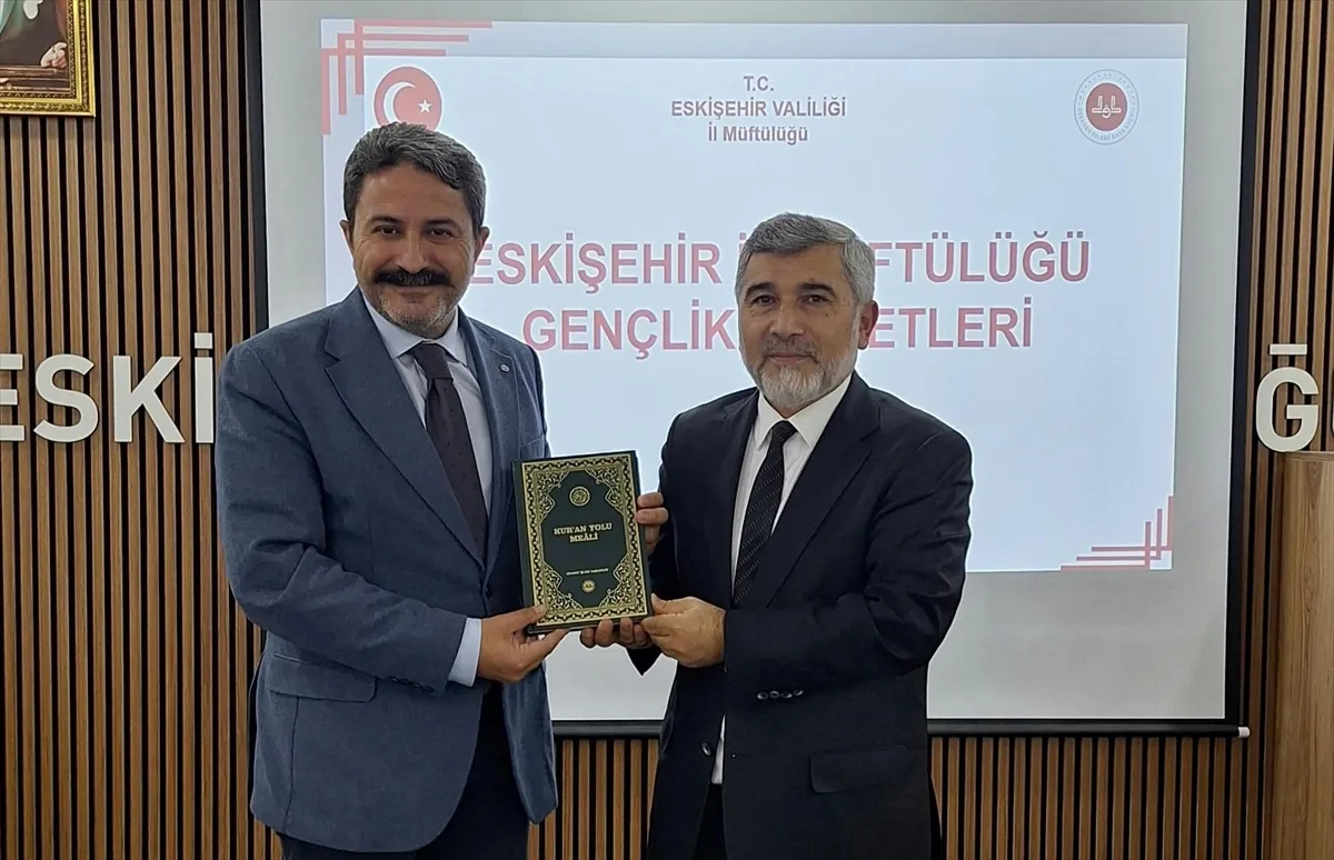 Eskişehir’de Gençlik Hizmetleri İstişare ve Değerlendirme Toplantısı yapıldı Eskişehir’de Gençlik Hizmetleri İstişare ve Değerlendirme Toplantısı yapıldı