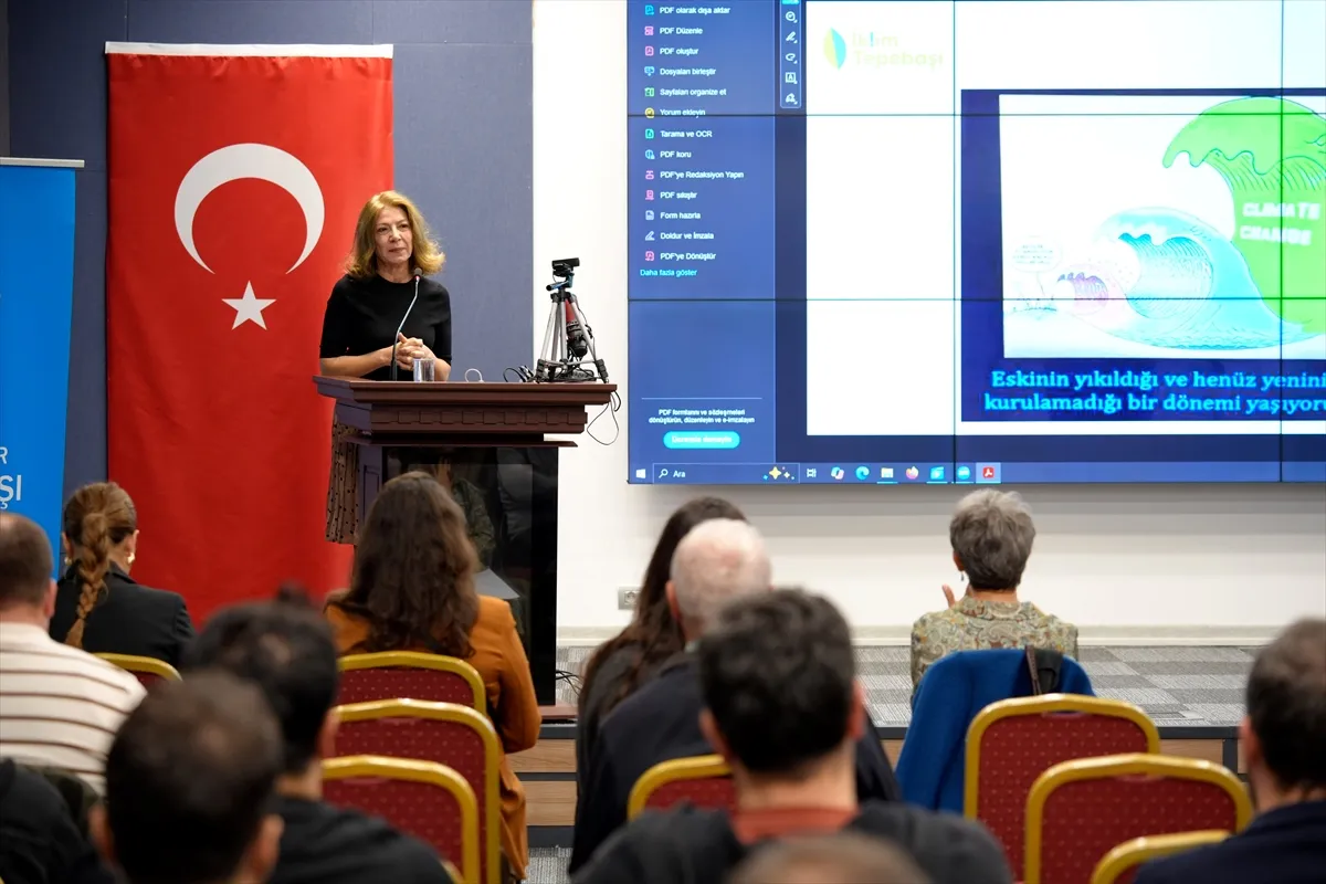 Eskişehir’de İklim Finansmanı ve Yeşil Dönüşüm Paneli yapıldı Eskişehir’de İklim Finansmanı ve Yeşil Dönüşüm Paneli yapıldı