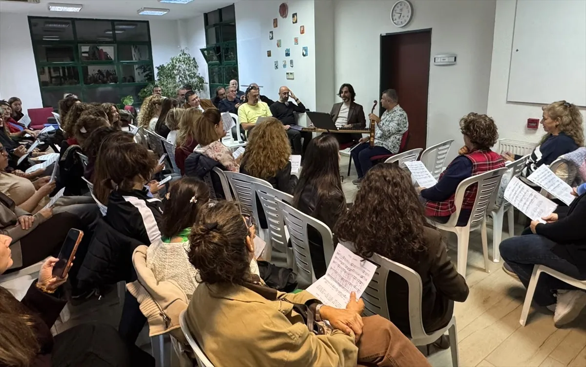 Eskişehir’de öğretmenler Türk sanat ve halk müziği korolarında buluştu Eskişehir’de öğretmenler Türk sanat ve halk müziği korolarında buluştu