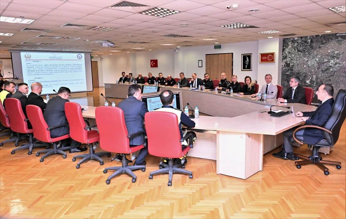 Eskişehir’de okullarda alınacak güvenlik tedbirleri değerlendirildi