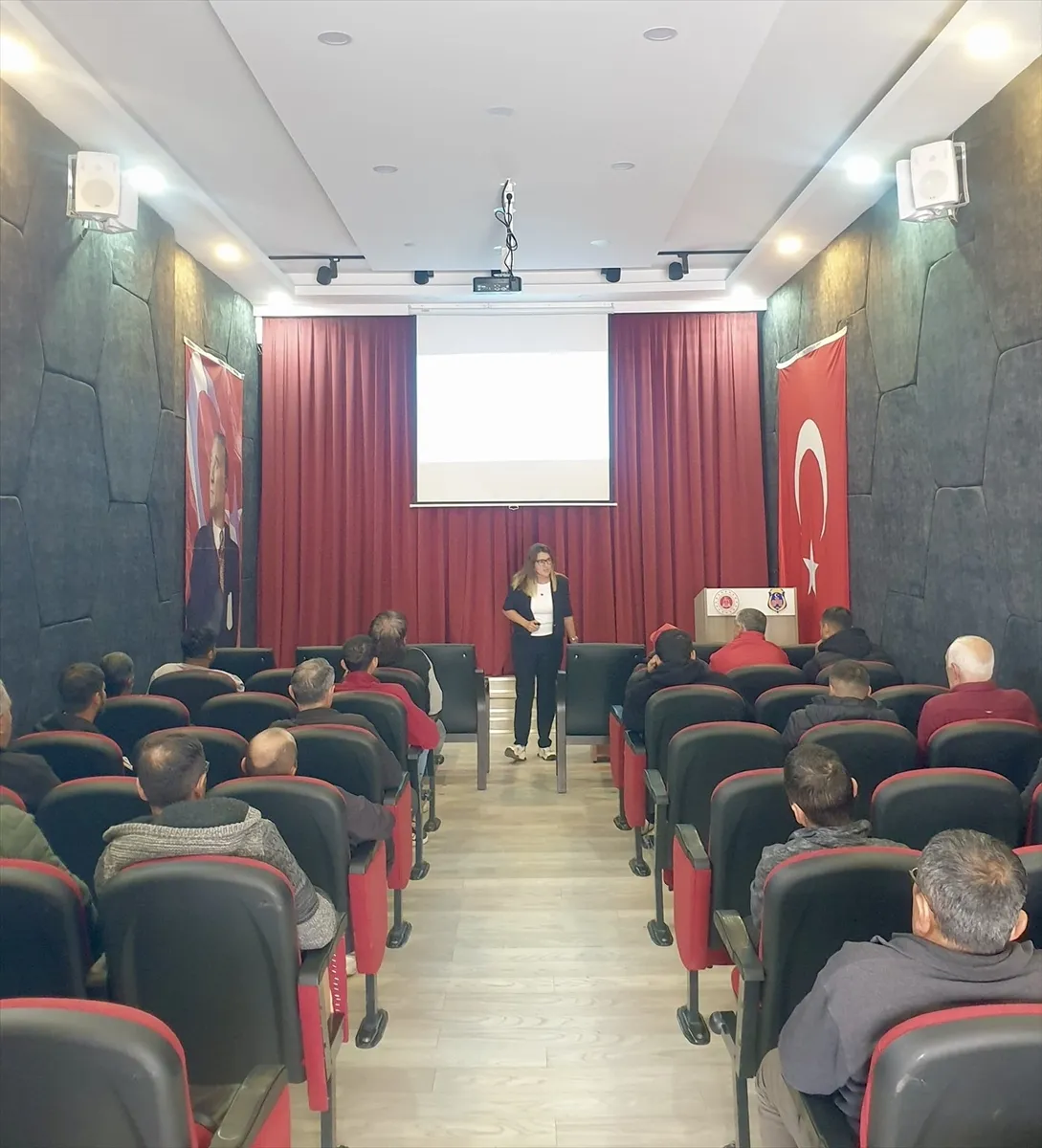 Eskişehir’de tutuklu ve hükümlülere aile içi iletişim eğitimi verildi