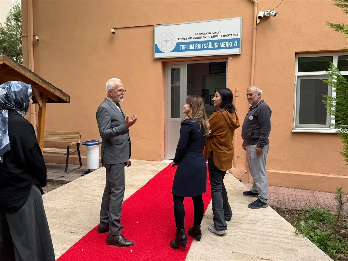 Eskişehir İl Sağlık Müdürü Bildirici, Toplum Ruh Sağlığı Merkezini ziyaret etti