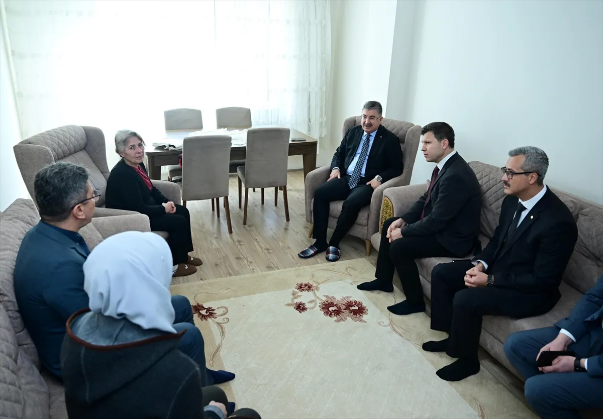 Eskişehir Valisi Yılmaz’dan aile ziyareti