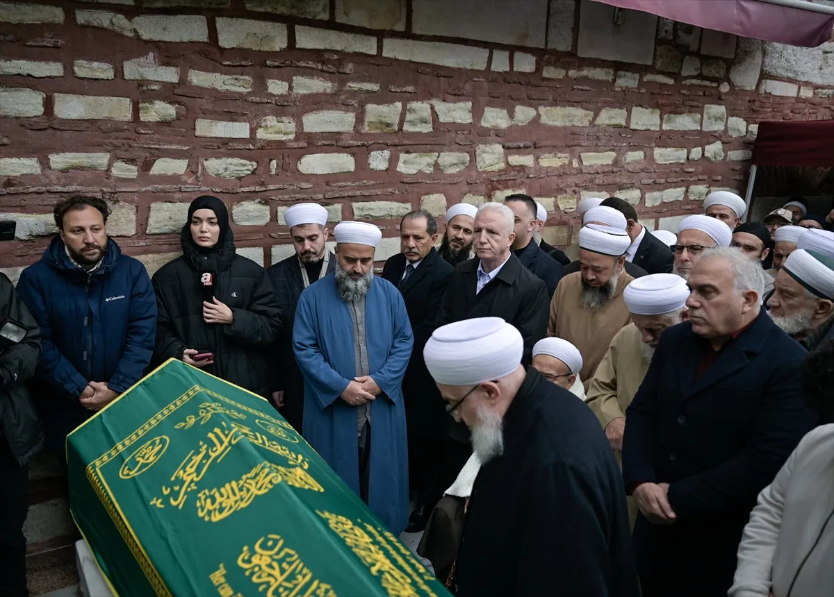 Fatih’te elektrik akımına kapılarak hayatını kaybeden çocuk için cenaze namazı kılındı Fatih’te elektrik akımına kapılarak hayatını kaybeden çocuk için cenaze namazı kılındı