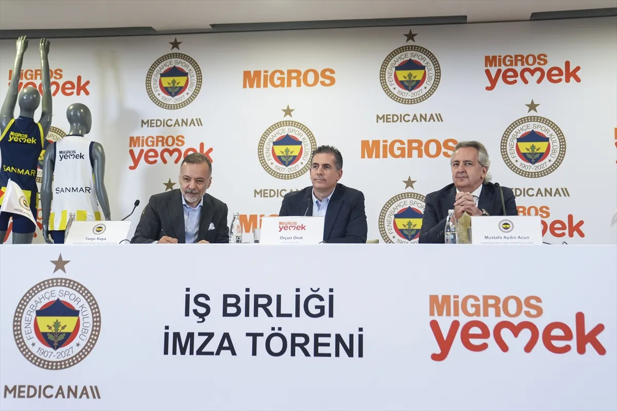 Fenerbahçe ile Migros Yemek, sponsorluk anlaşmasını 1 yıl daha uzattı Fenerbahçe ile Migros Yemek, sponsorluk anlaşmasını 1 yıl daha uzattı
