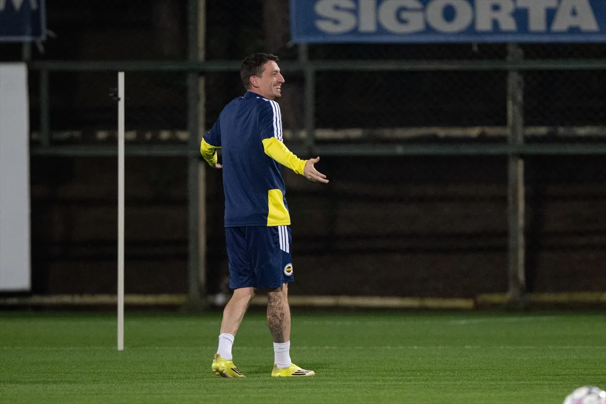 Fenerbahçe, Slavia Prag maçının hazırlıklarını tamamladı Fenerbahçe, Slavia Prag maçının hazırlıklarını tamamladı
