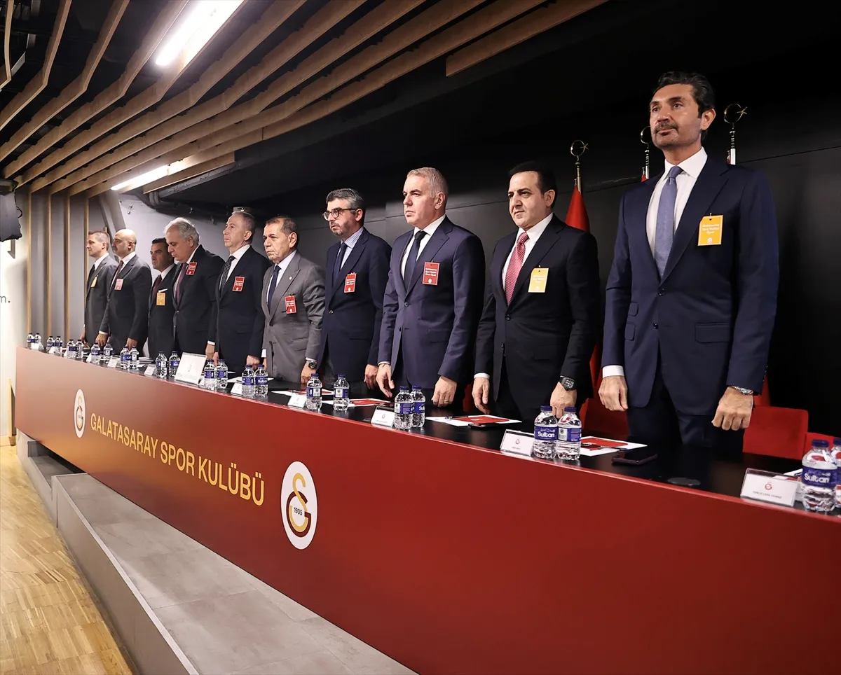 Galatasaray Kulübünün ekim ayı olağan divan kurulu toplantısı yapıldı Galatasaray Kulübünün ekim ayı olağan divan kurulu toplantısı yapıldı