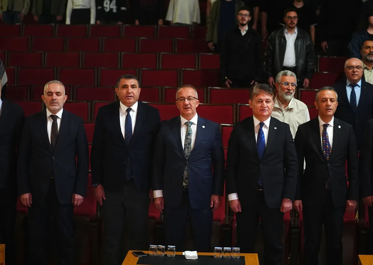 Gazi Üniversitesi’nde İstiklalden Vicdana, Ezgiden Direnişe Filistin Davası paneli düzenlendi Gazi Üniversitesi’nde İstiklalden Vicdana, Ezgiden Direnişe Filistin Davası paneli düzenlendi