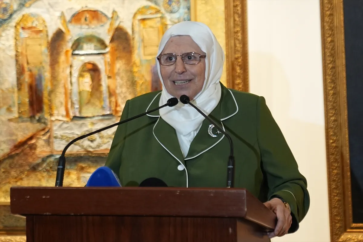 Geçmişin Mirası İzlerden Ufuklara sergisi Dolmabahçe’de açıldı Geçmişin Mirası İzlerden Ufuklara sergisi Dolmabahçe’de açıldı