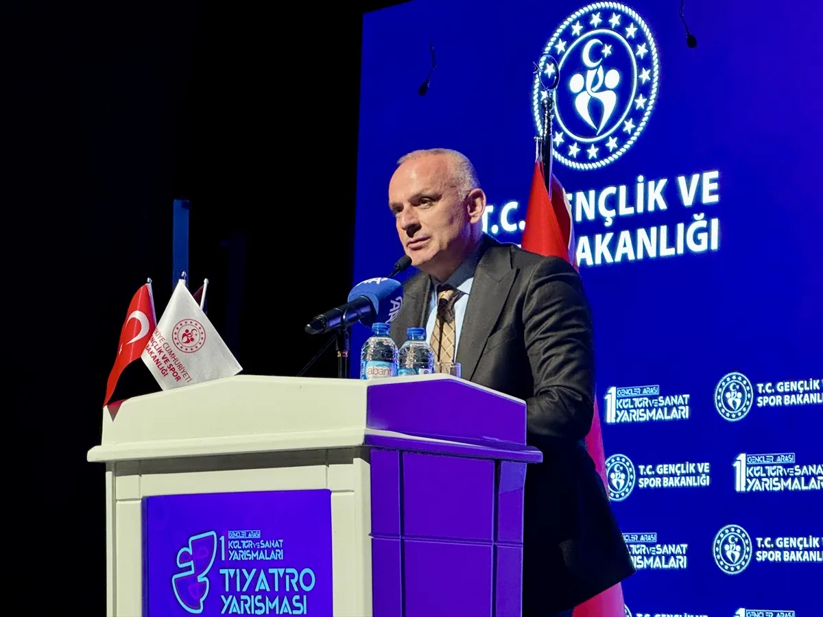 Gençler Arası Tiyatro Yarışması Türkiye Yarı Finali Antalya’da başladı Gençler Arası Tiyatro Yarışması Türkiye Yarı Finali Antalya’da başladı
