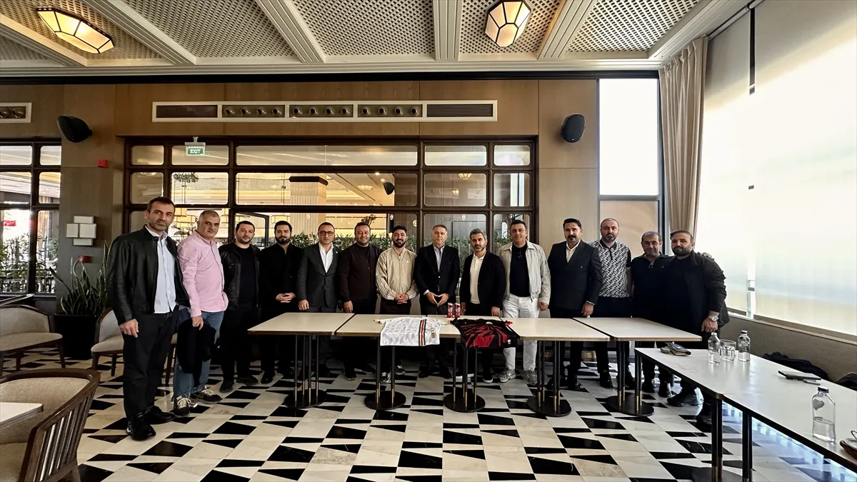 Gençlerbirliği ile Amed Sportif Faaliyetler’in yöneticileri dostluk yemeğinde buluştu Gençlerbirliği ile Amed Sportif Faaliyetler’in yöneticileri dostluk yemeğinde buluştu