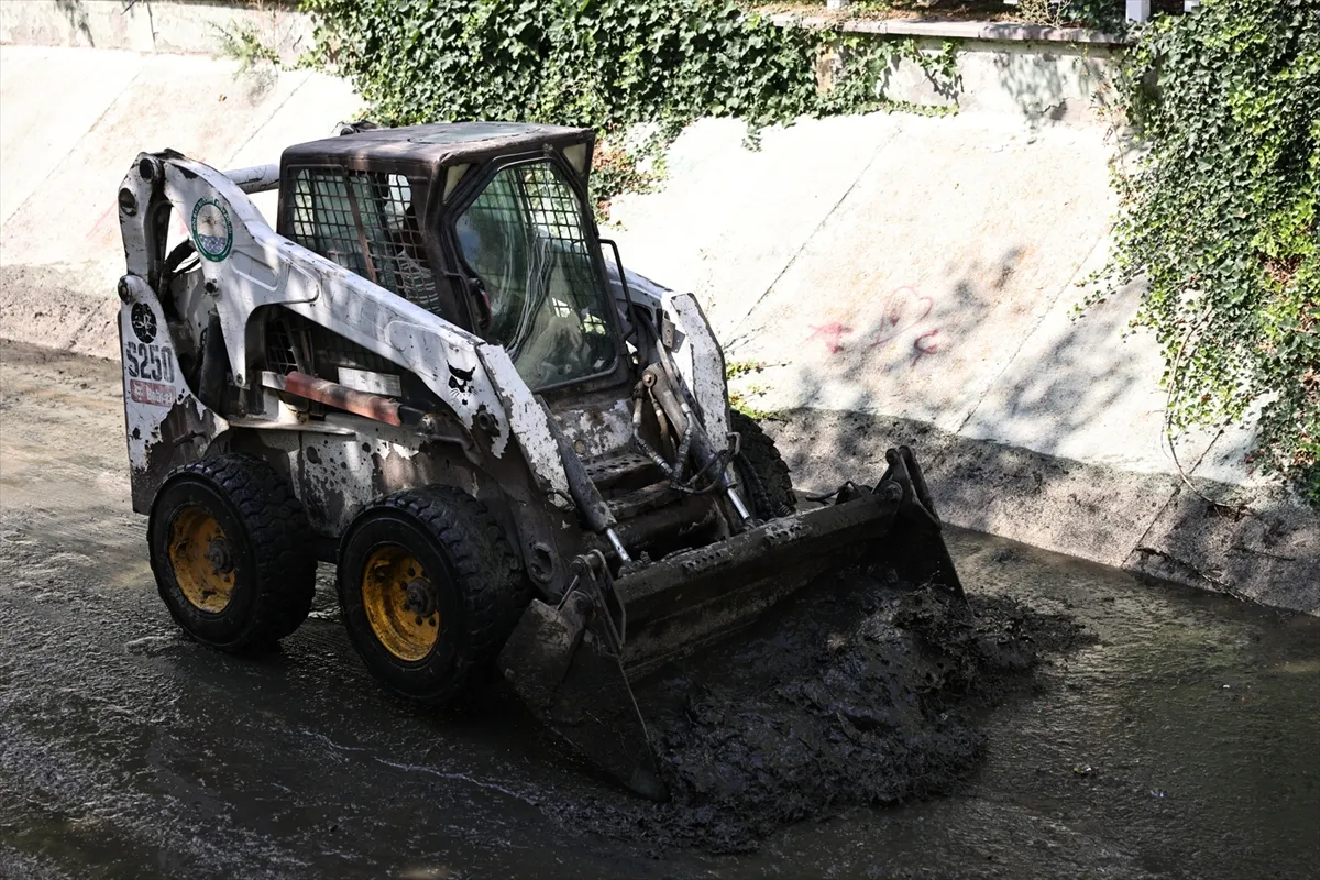 Gölbaşı Belediyesi’nden Osmanlı ve Selçuklu Parkı’nda bakım çalışması Gölbaşı Belediyesi’nden Osmanlı ve Selçuklu Parkı’nda bakım çalışması