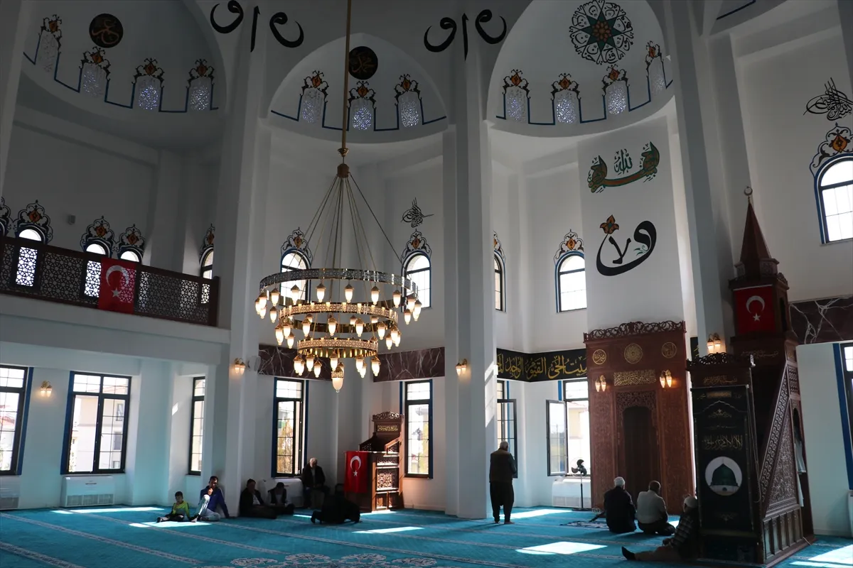Hatay’da depremlerin ardından 138’inci cami ibadete açıldı Hatay’da depremlerin ardından 138’inci cami ibadete açıldı