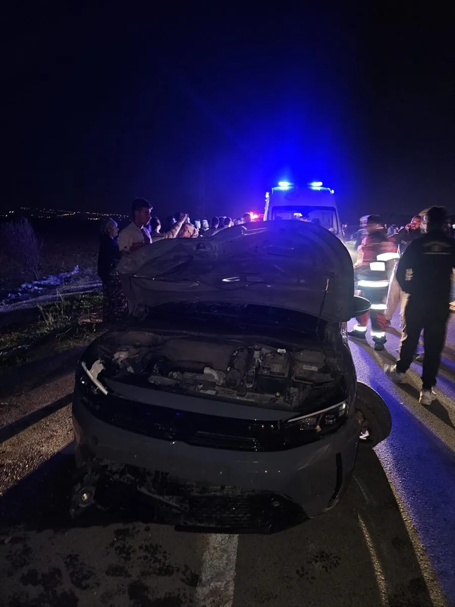 Hatay’da kazada ölen anne ve kızının cenazeleri defnedildi Hatay’da kazada ölen anne ve kızının cenazeleri defnedildi