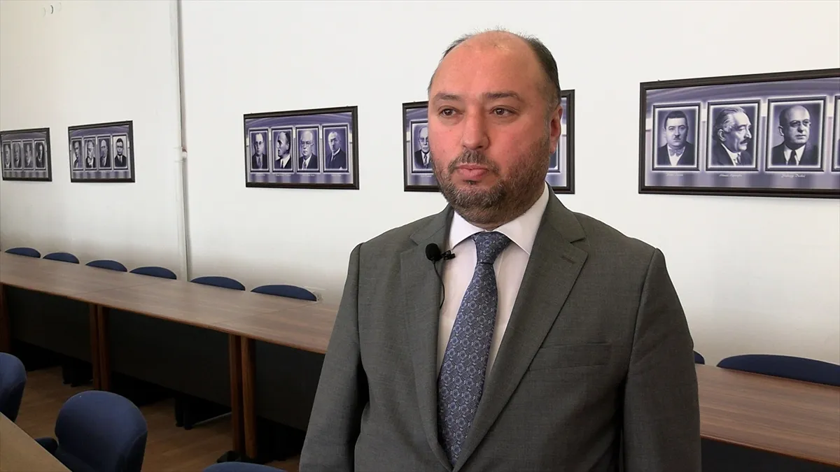Hukuk fakülteleri YÖK Başkanı Özvar’ın çoktan seçmeli sınavlara ilişkin açıklamalarını değerlendirdi Hukuk fakülteleri YÖK Başkanı Özvar’ın çoktan seçmeli sınavlara ilişkin açıklamalarını değerlendirdi
