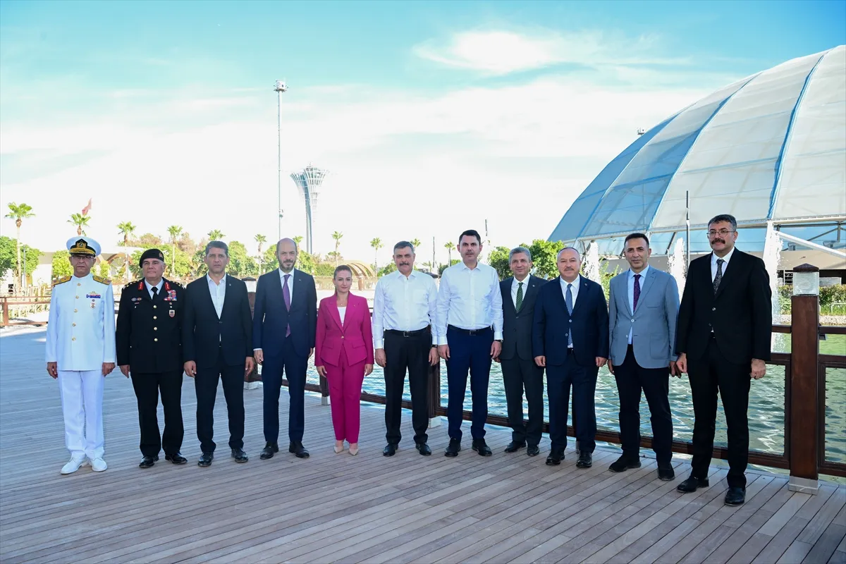 İçişleri Bakanı Çiftçi, Antalya’da COP31 alanında incelemelerde bulundu İçişleri Bakanı Çiftçi, Antalya’da COP31 alanında incelemelerde bulundu