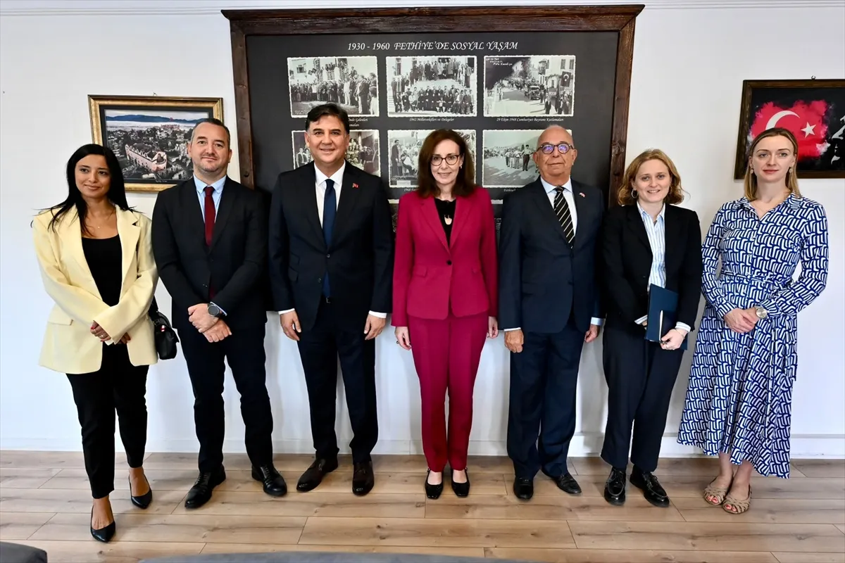 İngiltere’nin Ankara Büyükelçisi Anderson Fethiye Belediyesini ziyaret etti