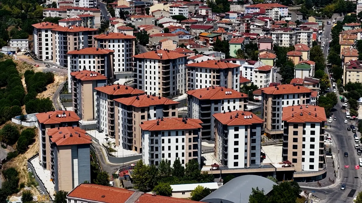 İstanbul’da çöken binanın hak sahiplerine yeni konut hazır