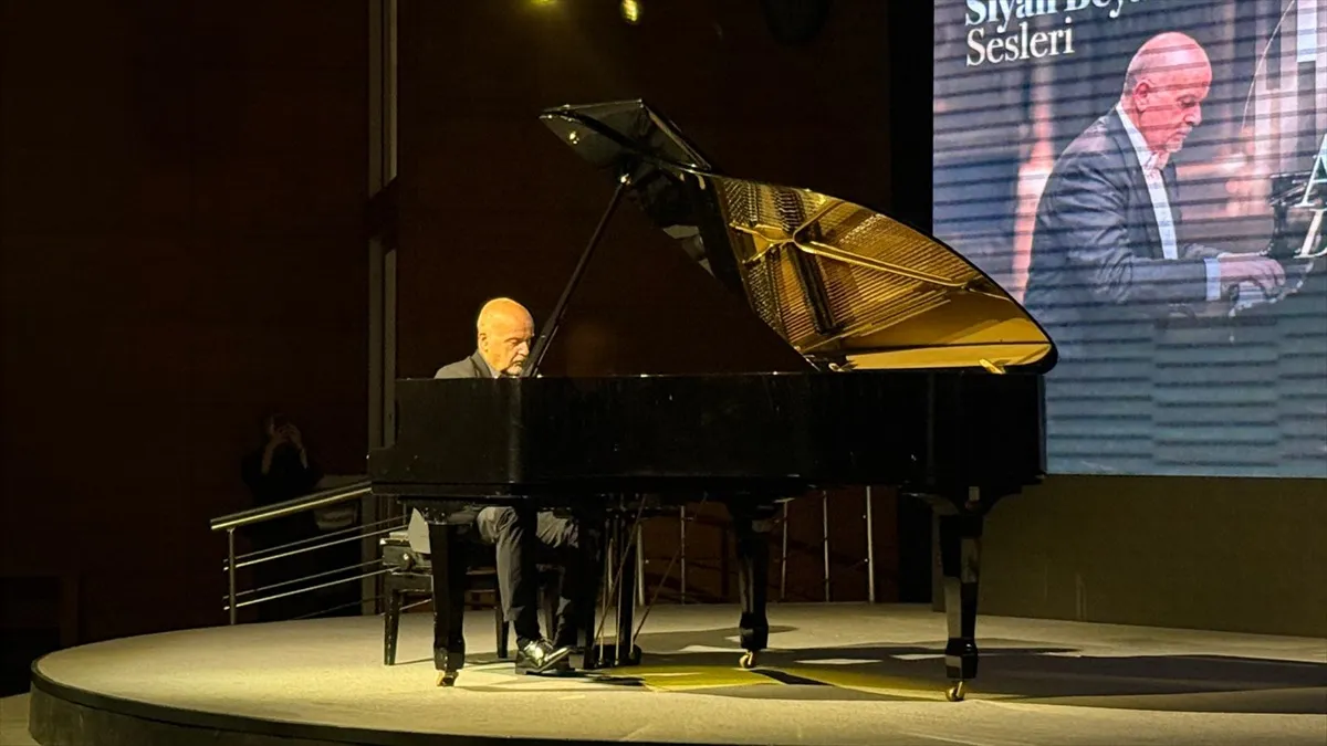 İtalyan piyanist Antonio Di Cristofano, Bursa’da konser verdi