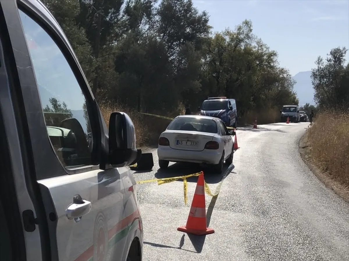 İzmir’de 1 kişi otomobilinde silahla vurulmuş bulundu İzmir’de 1 kişi otomobilinde silahla vurulmuş bulundu