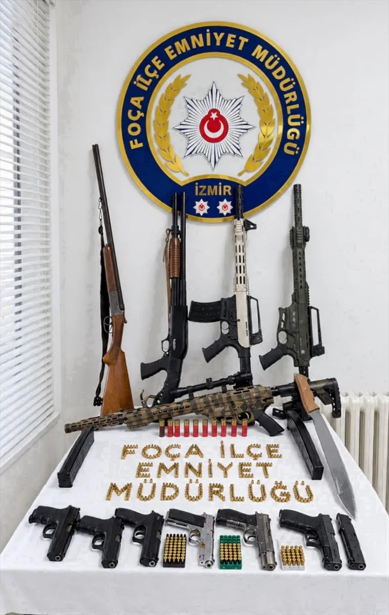 İzmir’de düğünde havaya ateş açtığı iddia edilen 14 kişi yakalandı
