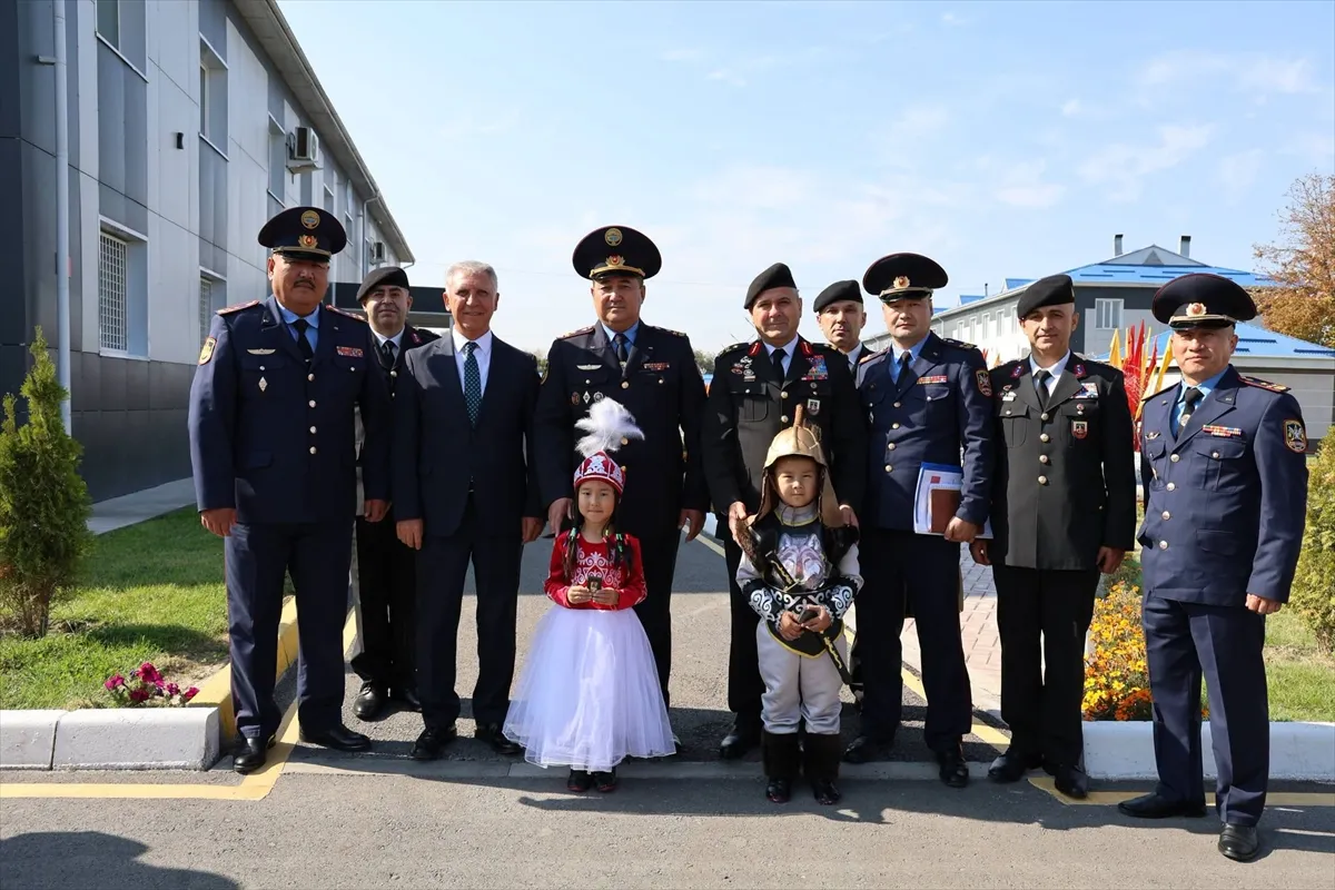 Jandarma Genel Komutan Yardımcısı Bulut, Bişkek’te Kırgız İç Birlikleri Komutanlığını ziyaret etti Jandarma Genel Komutan Yardımcısı Bulut, Bişkek’te Kırgız İç Birlikleri Komutanlığını ziyaret etti