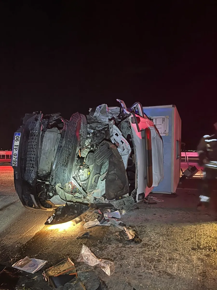 Kahramankazan’da meydana gelen trafik kazasında 3 kişi yaralandı
