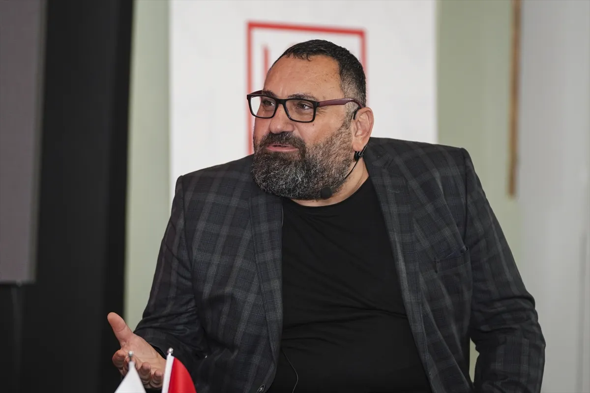 Karaköy Palas’ta Kültür-Sanatın İzinde programı başladı Karaköy Palas’ta Kültür-Sanatın İzinde programı başladı