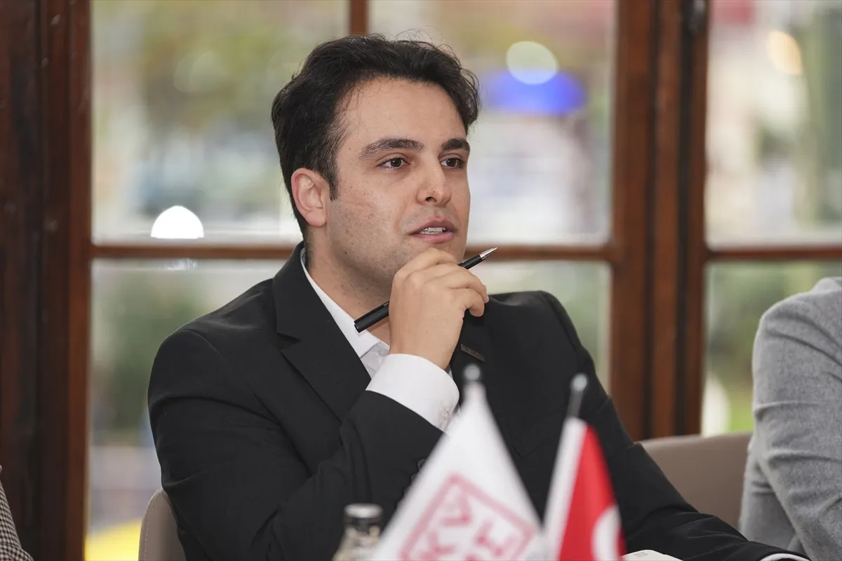 Karaköy Palas’ta kültür sanatın platformlaşması tartışıldı Karaköy Palas’ta kültür sanatın platformlaşması tartışıldı
