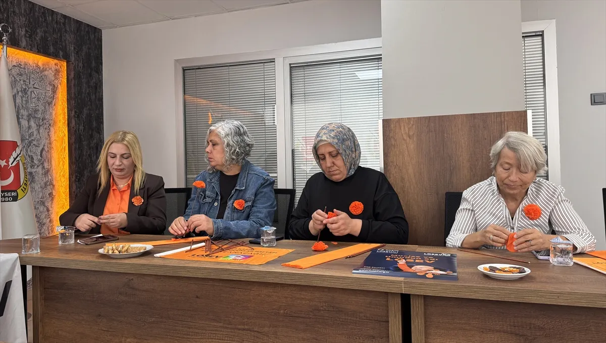 Kayseri’de LÖSEV’den gazetecilerle farkındalık etkinliği Kayseri’de LÖSEV’den gazetecilerle farkındalık etkinliği