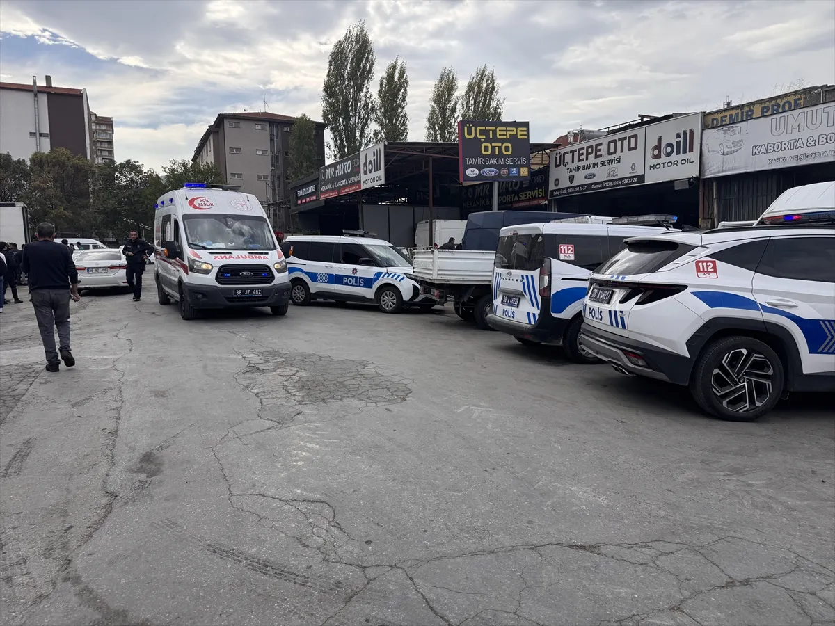Kayseri’de silahlı kavgada 3 kişi yaralandı Kayseri’de silahlı kavgada 3 kişi yaralandı