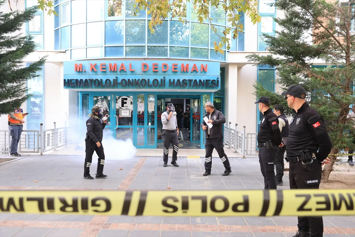 Kayseri’de üniversitede deprem ve yangın tatbikatı yapıldı