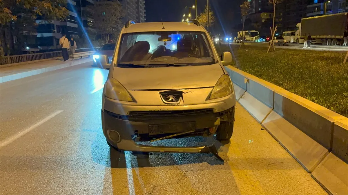 Kırıkkale’de hafif ticari aracın çarptığı yaya öldü Kırıkkale’de hafif ticari aracın çarptığı yaya öldü