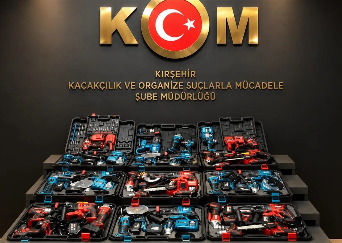 Kırşehir’de gümrük kaçağı 88 matkap ve testere parçası ele geçirildi Kırşehir’de gümrük kaçağı 88 matkap ve testere parçası ele geçirildi