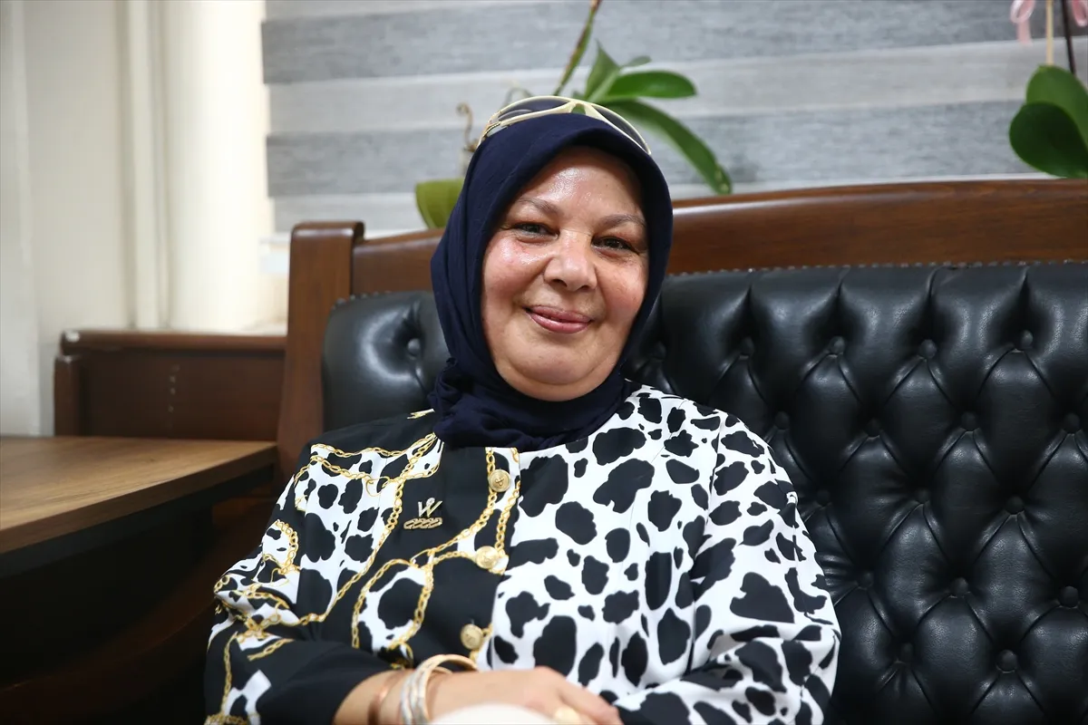 Kızının ısrarıyla hastaneye giden kadın meme kanserini yendi Kızının ısrarıyla hastaneye giden kadın meme kanserini yendi