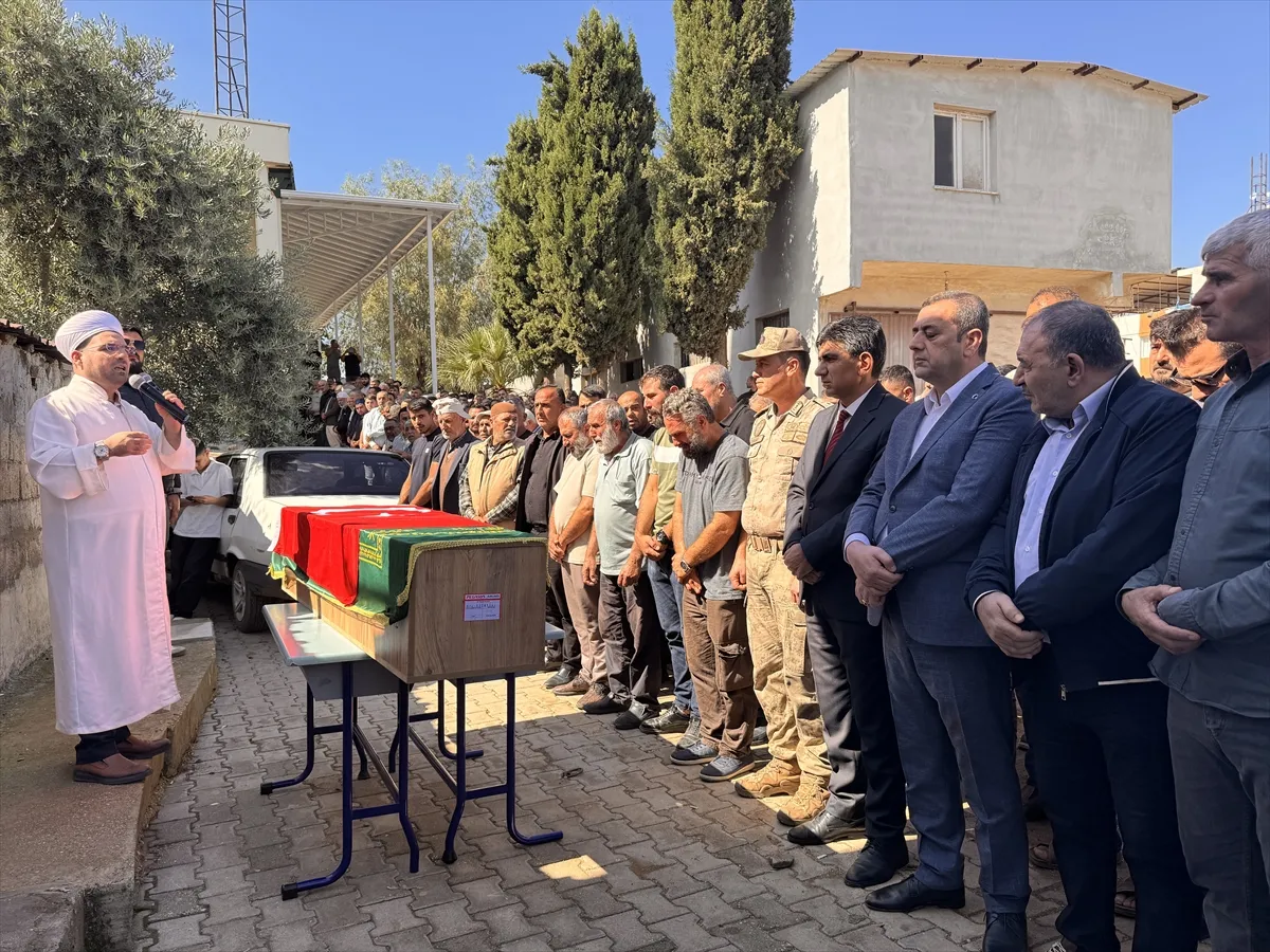 KKTC’de batan gemide yaşamını yitiren Özgür Gönül ve Mahmut Demir’in cenazeleri defnedildi