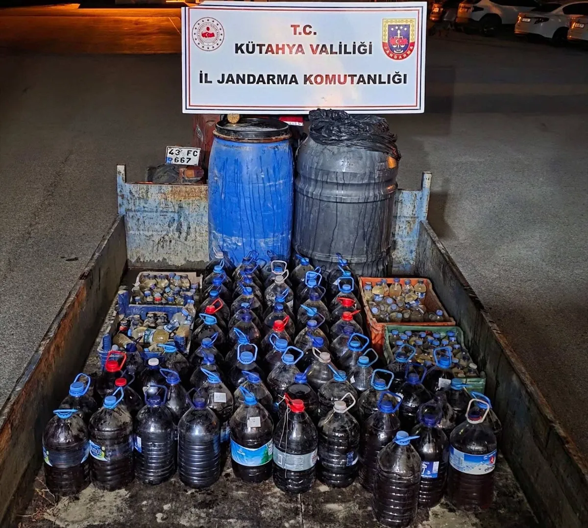 Kütahya’da 960 litre sahte içki ele geçirildi Kütahya’da 960 litre sahte içki ele geçirildi