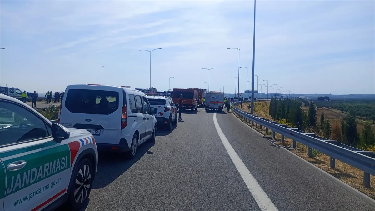 Manisa’da çekicinin tur otobüsüne çarpması sonucu 11 kişi öldü, 27 kişi yaralandı (GÜNCELLEME 4)