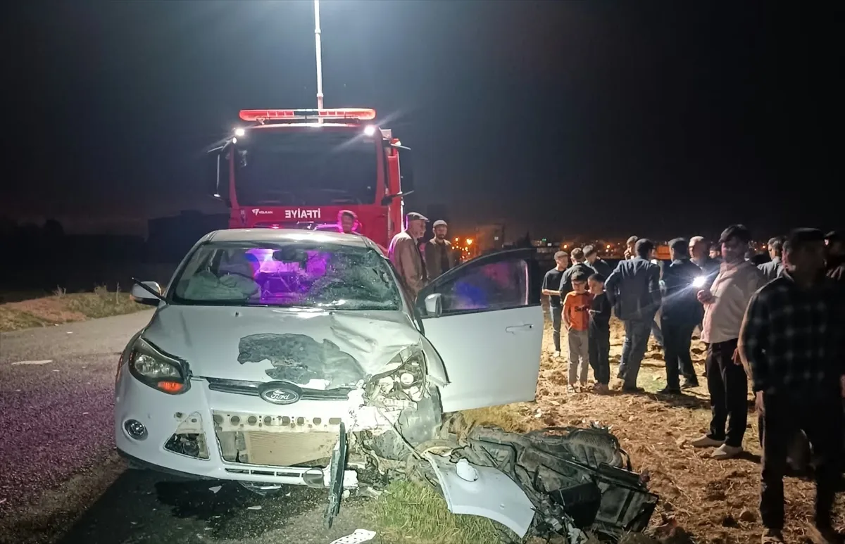 Mardin’de otomobil ile motosikletin çarpıştığı kazada 1 kişi öldü, 1 kişi yaralandı Mardin’de otomobil ile motosikletin çarpıştığı kazada 1 kişi öldü, 1 kişi yaralandı