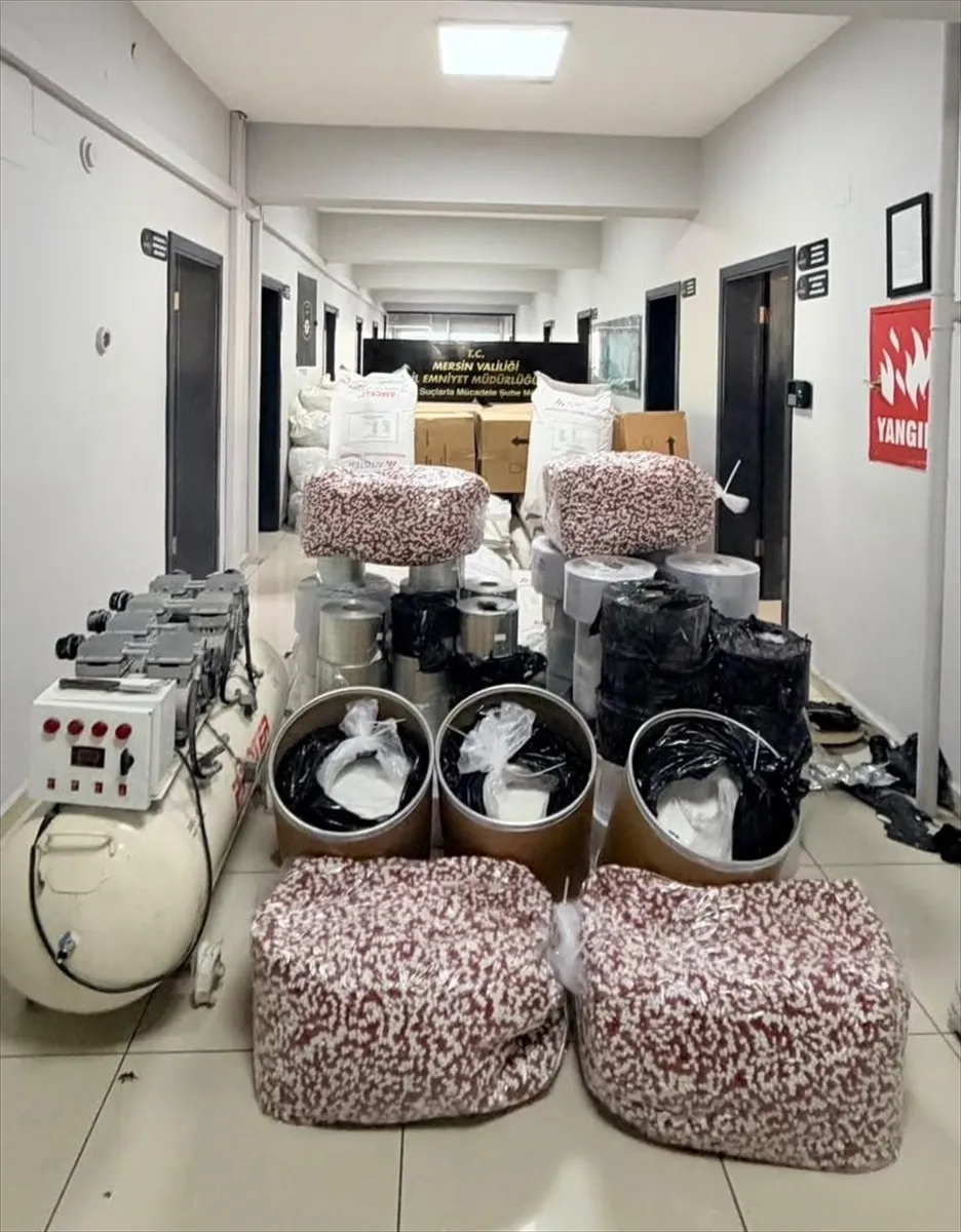 Mersin’de uyuşturucu operasyonlarında 5 şüpheli yakalandı Mersin’de uyuşturucu operasyonlarında 5 şüpheli yakalandı