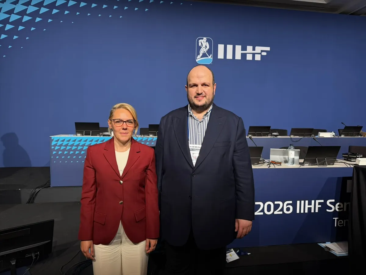 Merve Tunalı, Uluslararası Buz Hokeyi Federasyonu yönetimine seçildi Merve Tunalı, Uluslararası Buz Hokeyi Federasyonu yönetimine seçildi