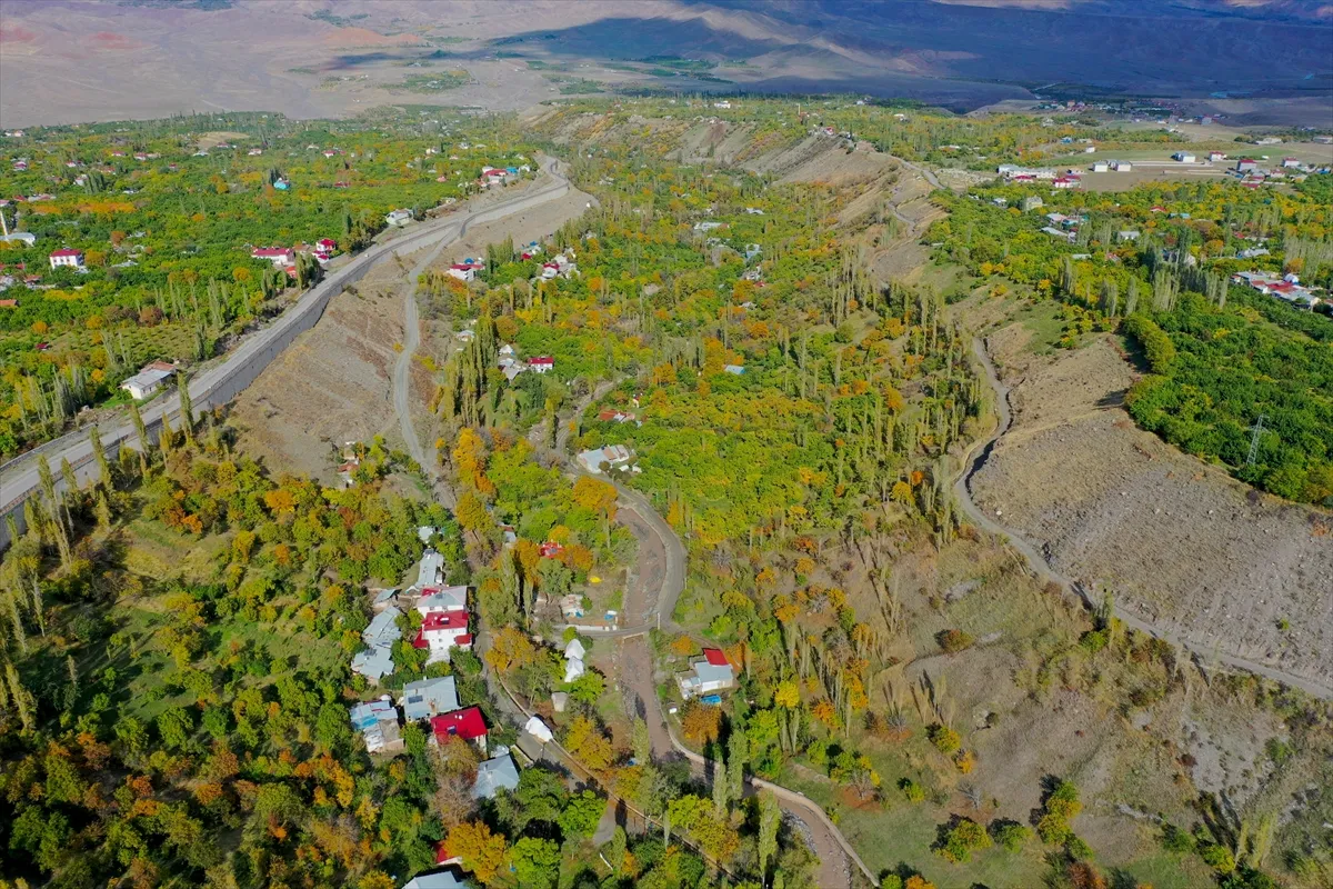 Mikroklimalı Kağızman’da sonbahar renkleri doğaya güzellik kattı Mikroklimalı Kağızman’da sonbahar renkleri doğaya güzellik kattı