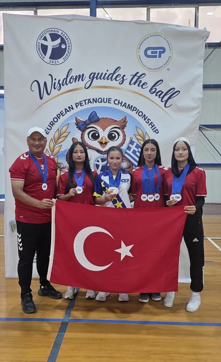 Milli sporcular, Kadınlar Avrupa Petank Şampiyonası’nda 2 madalya kazandı Milli sporcular, Kadınlar Avrupa Petank Şampiyonası’nda 2 madalya kazandı