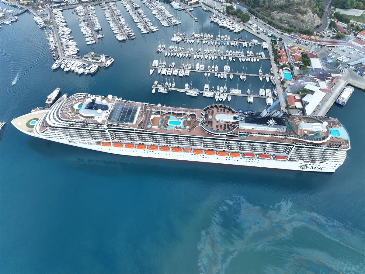 MSC Divina kruvaziyeri Marmaris’e 3 bin 749 turist getirdi